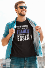 Lade das Bild in den Galerie-Viewer, Echte Männer angeln nicht nur Frauen T-Shirt
